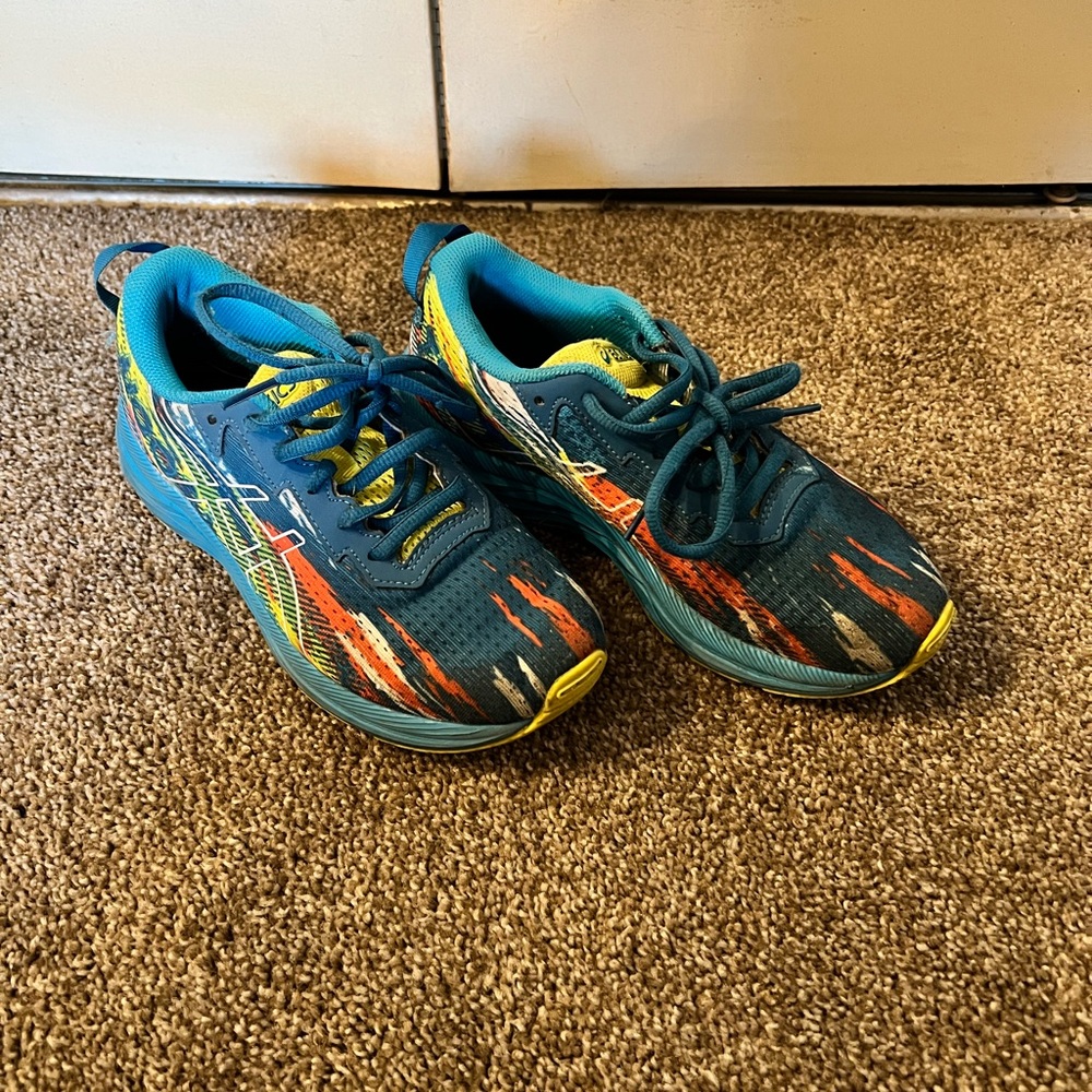 Boys size 4 ASICS running shoe